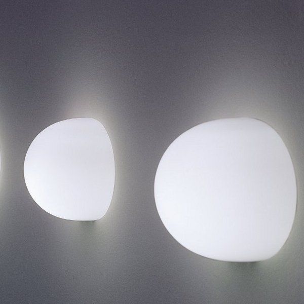 Glo-Ball W wall sconce