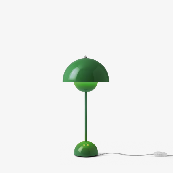Flowerpot VP3 Table lamp, signal green